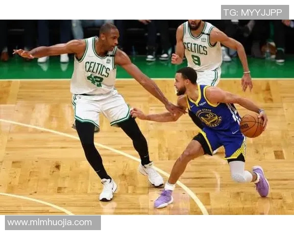 勇士与鹈鹕激战G4常规赛精彩回顾与赛后分析 勇士与鹈鹕激战G4常规赛精彩回顾与赛后分析